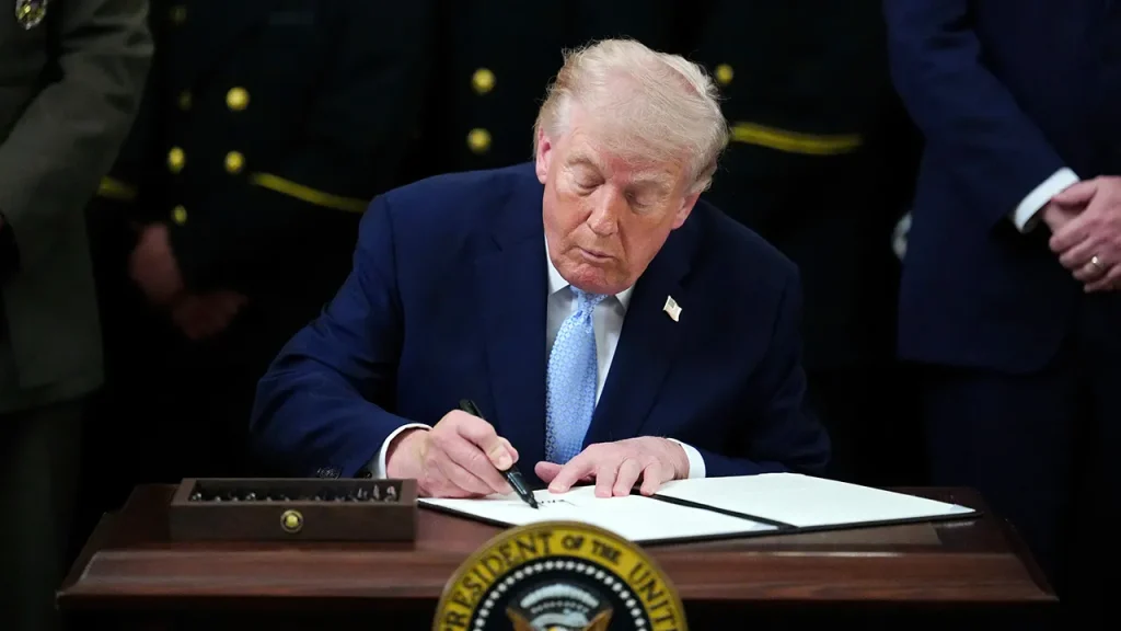 Powerful college sports conferences support Trump's executive order on athletics.