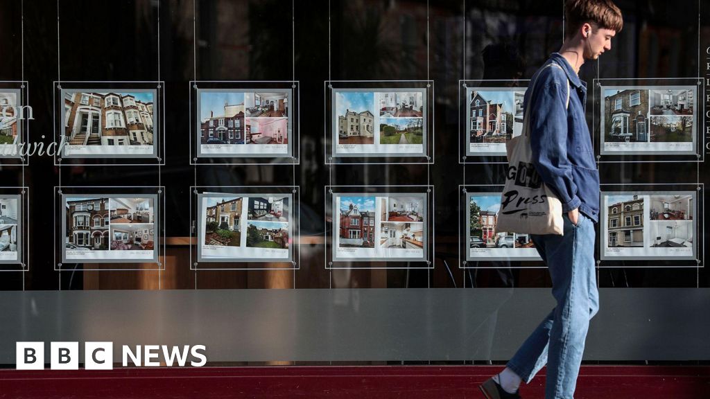 Real estate agents claim Rightmove's fees are overly high