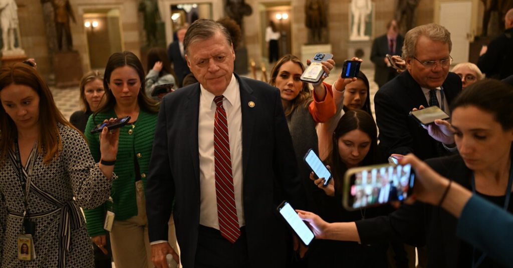Republican Congress Faces Challenges in Addressing Fundamental Issues Due to Internal Conflicts