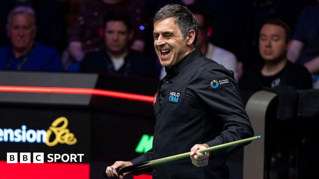 Ronnie O'Sullivan leads He Guoqiang of China in opening round of World Snooker Championship