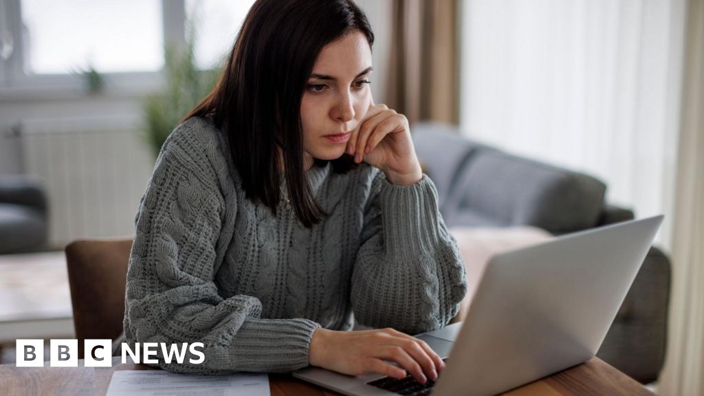 Surprising decline observed in UK unemployment figures