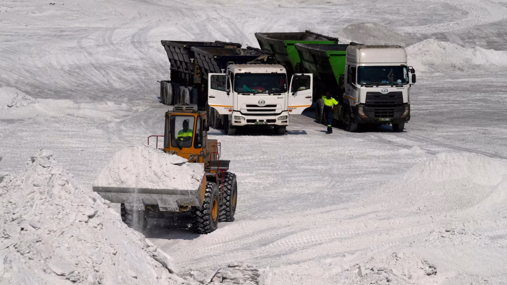 The US supports a South African initiative for rare earth extraction amid diplomatic tensions.