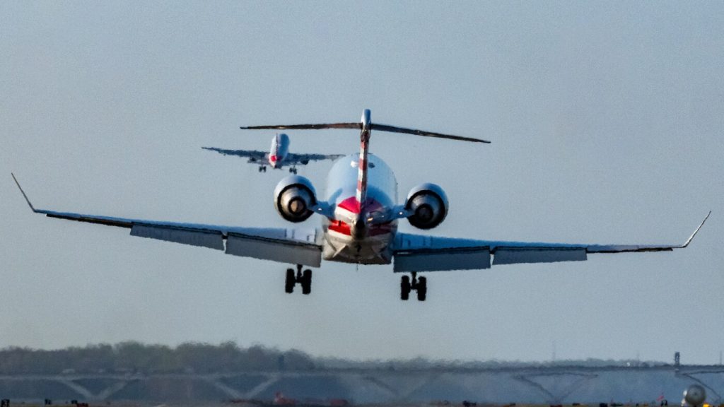U.S. air traffic system requires updates, according to officials