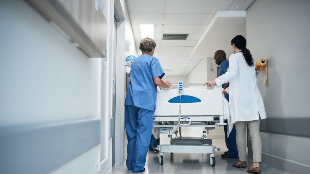 A study reveals that an AI system outperformed emergency room physicians in patient diagnosis.
