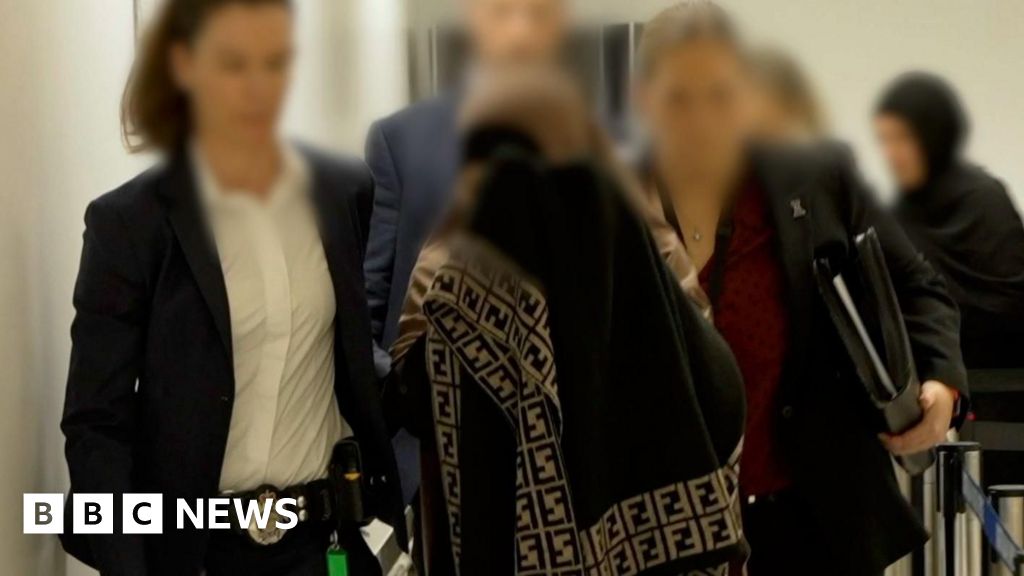 [Australian women connected to Islamic State face charges of crimes against humanity.
