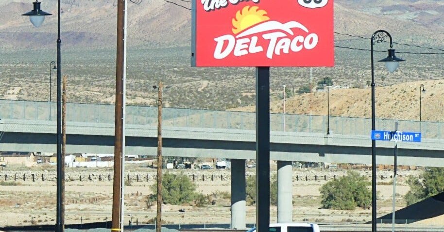 California Gubernatorial Candidate Steve Hilton Criticized for Referring to Del Taco Meal as a ‘Street Taco’