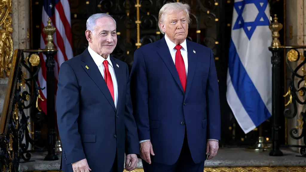 [Israeli experts emphasize the need for an Iran agreement to cease uranium enrichment and reduce support for proxy groups.