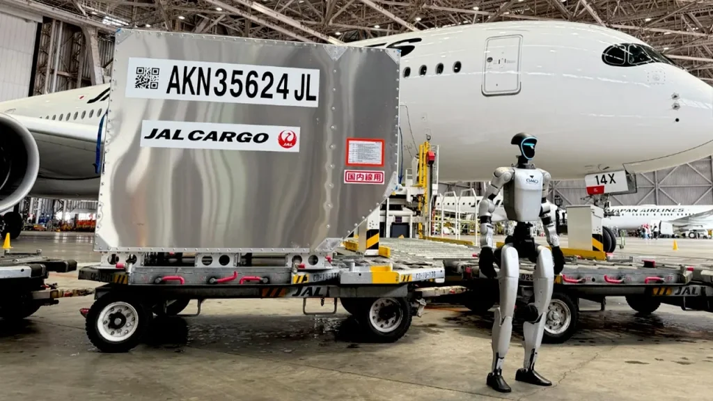 Japan Airlines plans to trial humanoid robots for luggage management at Haneda Airport.
