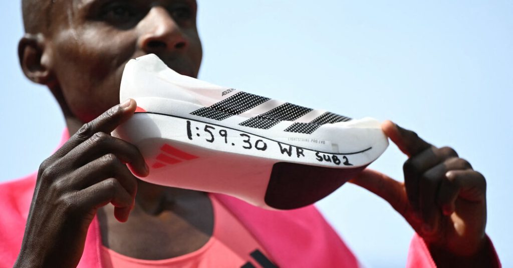 The Transformation of Running Footwear: From Ancient Greece to Marathon Record Achievement
