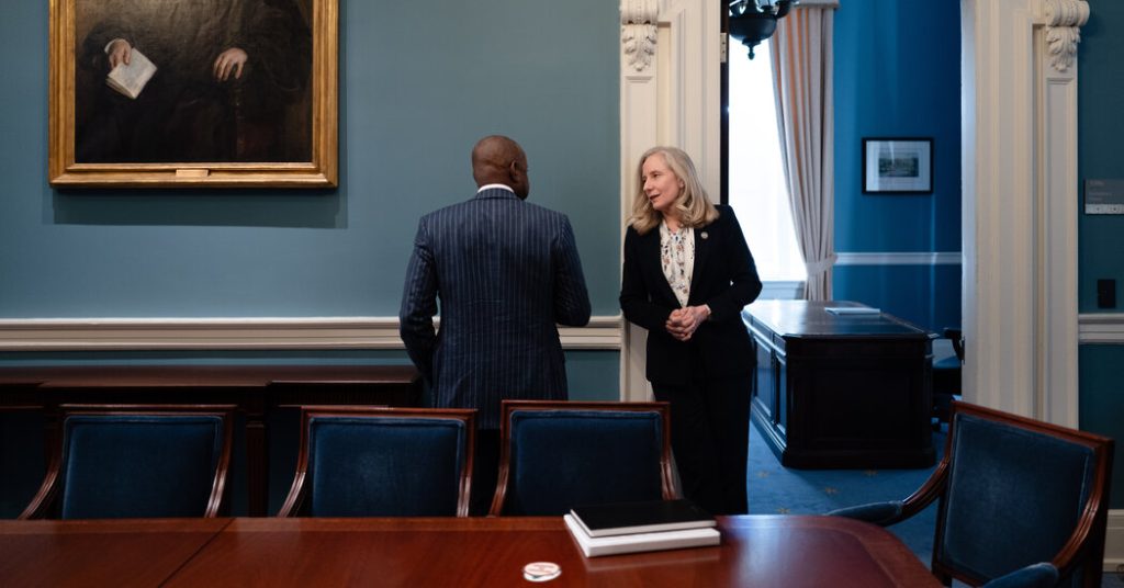Virginia Redistricting Decision Complicates Governor Abigail Spanberger's Challenges